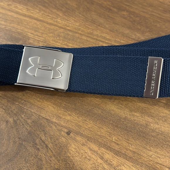 Under Armour Golf Navy Webbing Belt with Silver Buckle - Picture 2 of 5